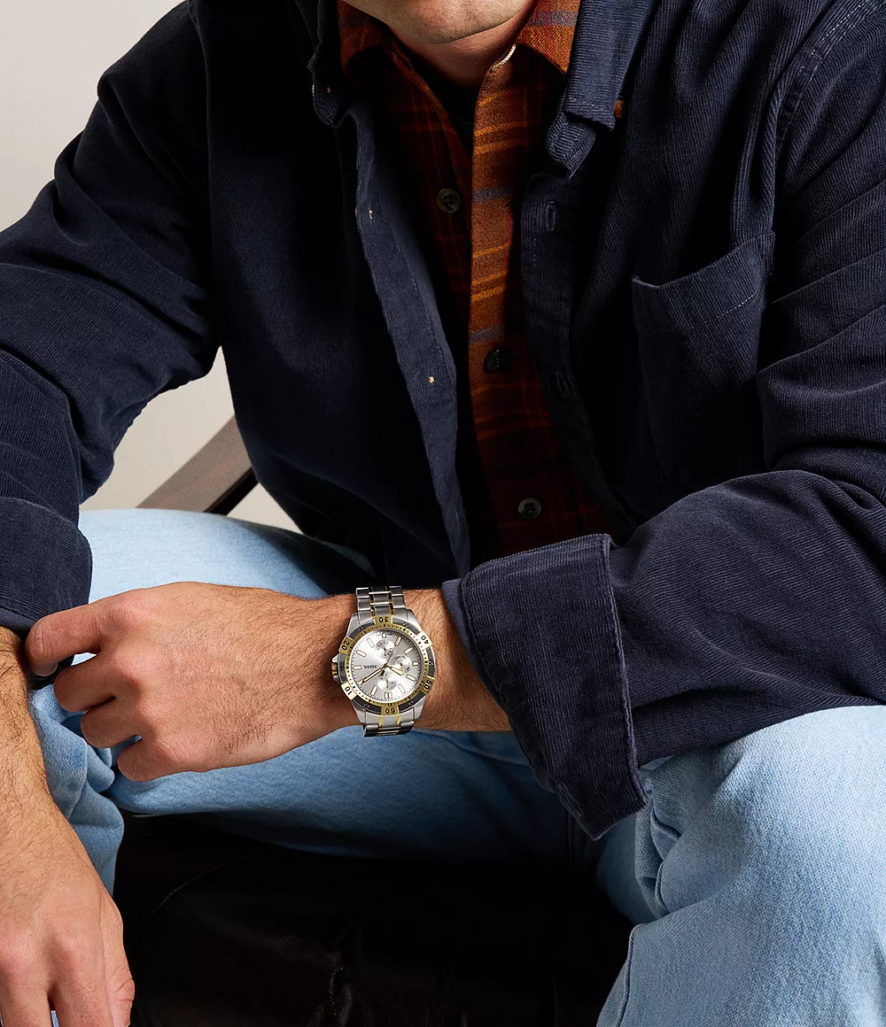 Fossil Garrett 44 mm Multifunction Two-Tone Stainless Steel Men's Watch - Image 2