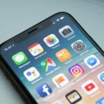 Phone with shopping apps